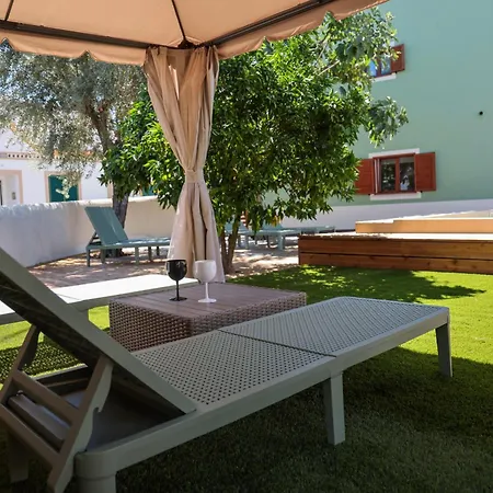 Casa - 50m Do Rio - Piscina Com Hidromassagem Alvega