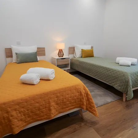 Casa - 50m Do Rio - Piscina Com Hidromassagem *