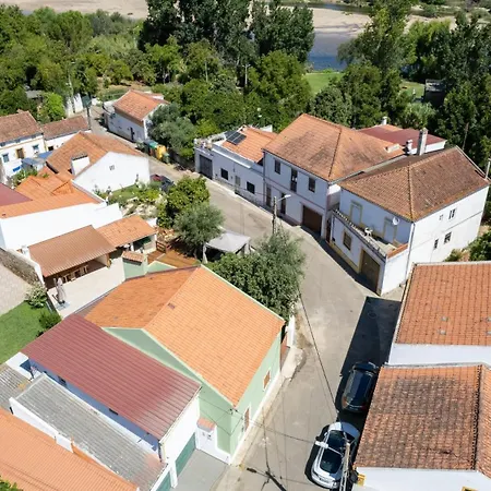 Casa - 50m Do Rio - Piscina Com Hidromassagem *